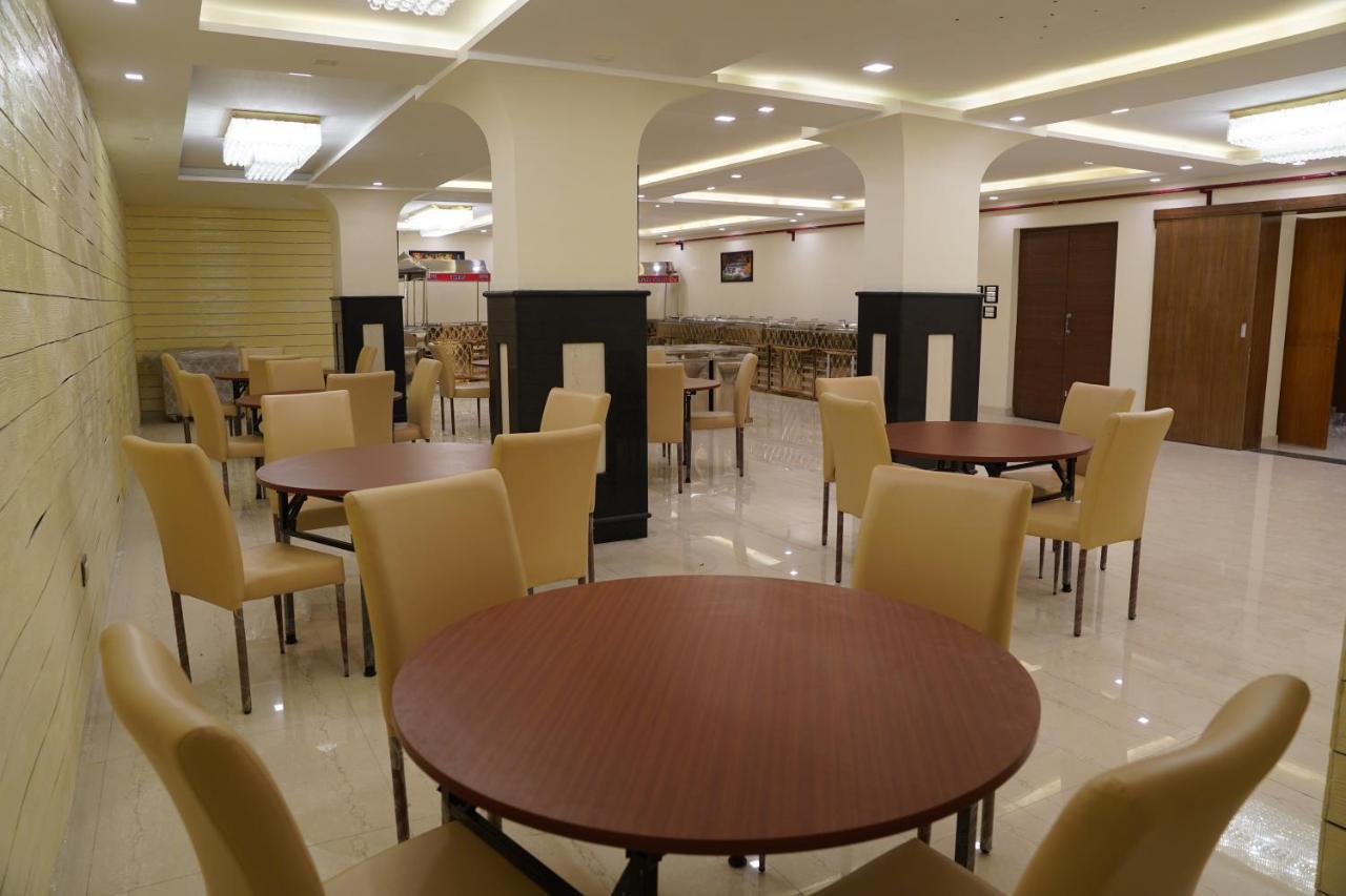 Rama Trident, Katra Hotel Bagian luar foto