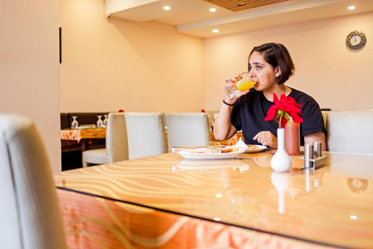 Rama Trident, Katra Hotel Bagian luar foto