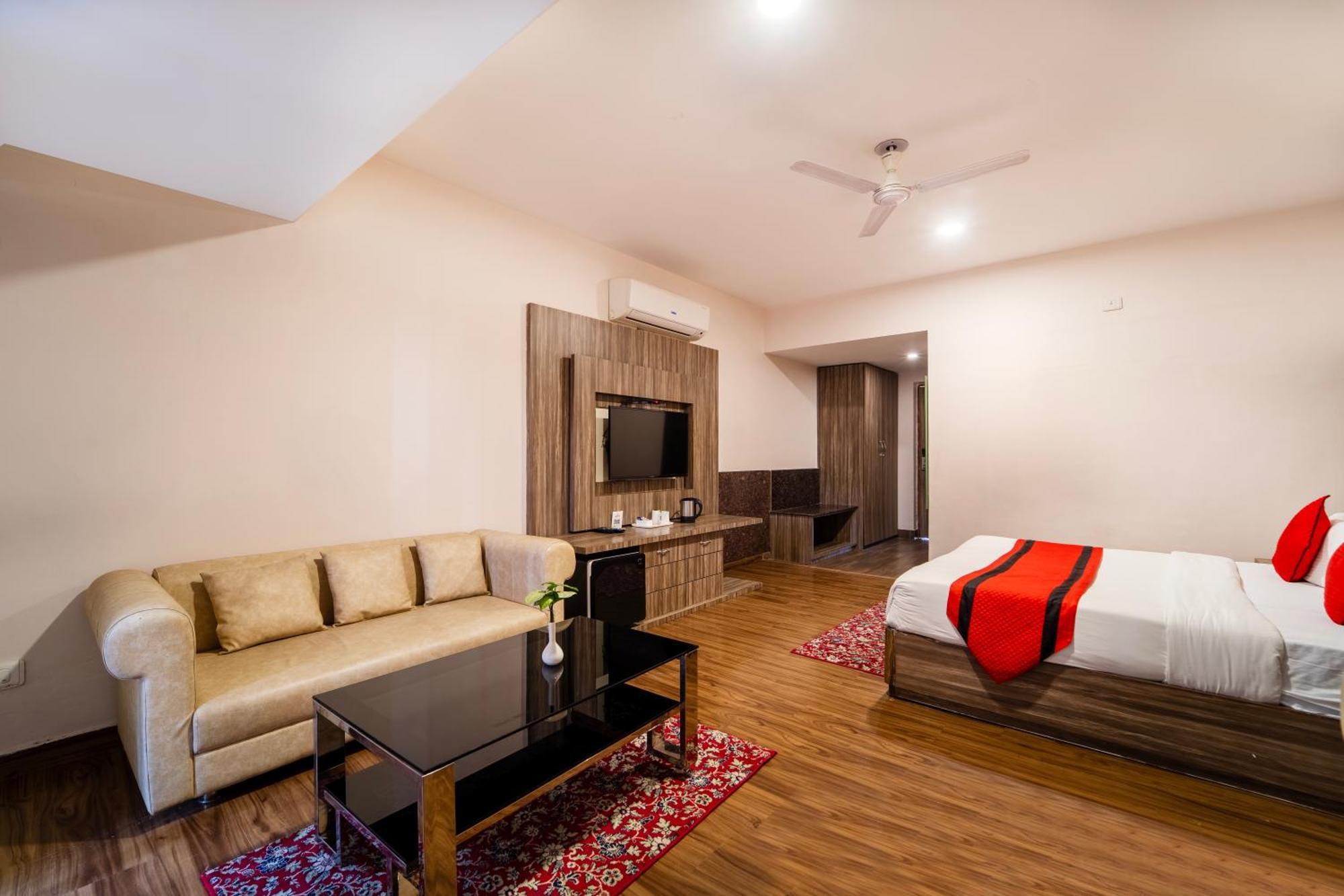 Rama Trident, Katra Hotel Bagian luar foto