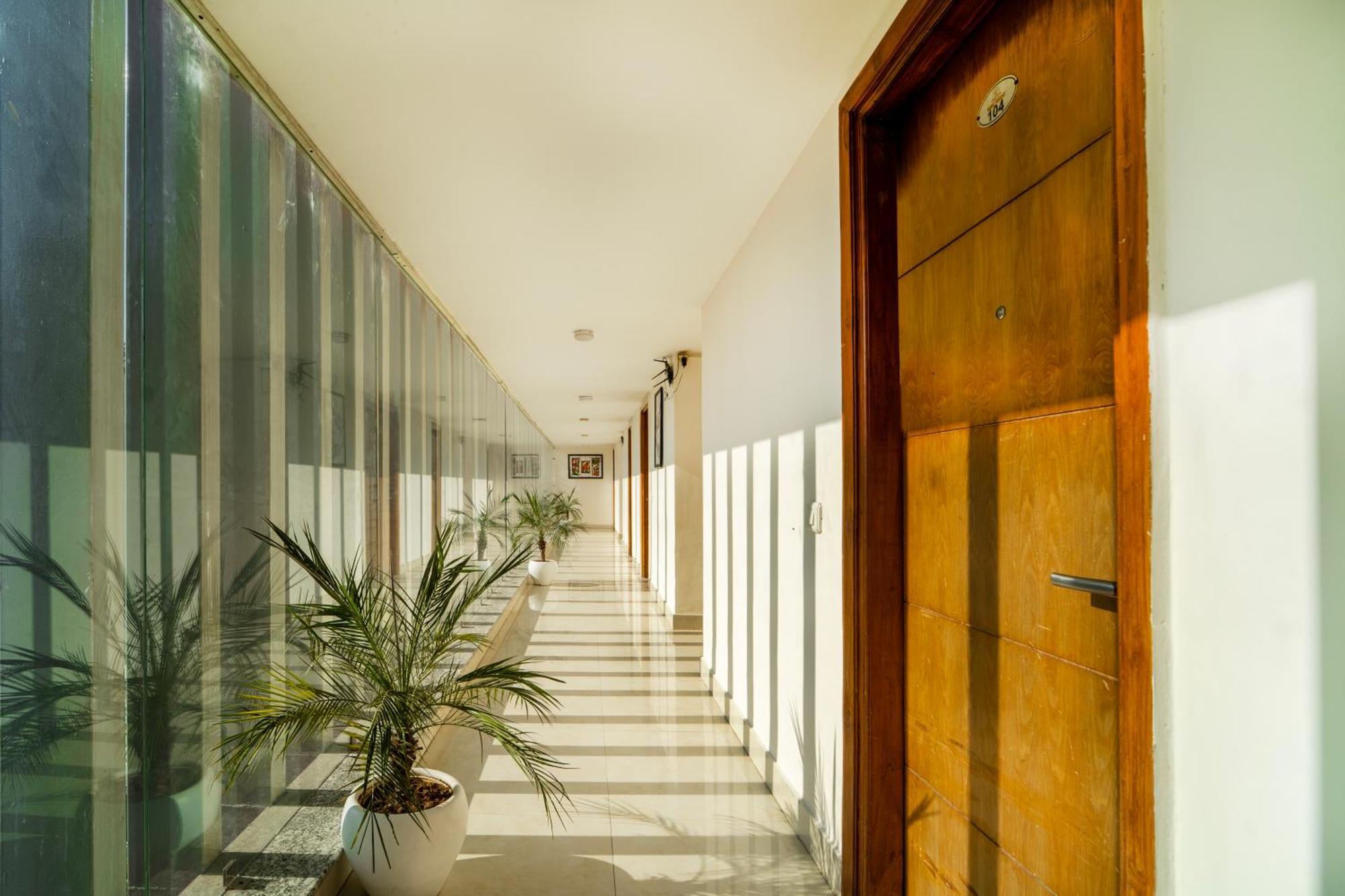 Rama Trident, Katra Hotel Bagian luar foto