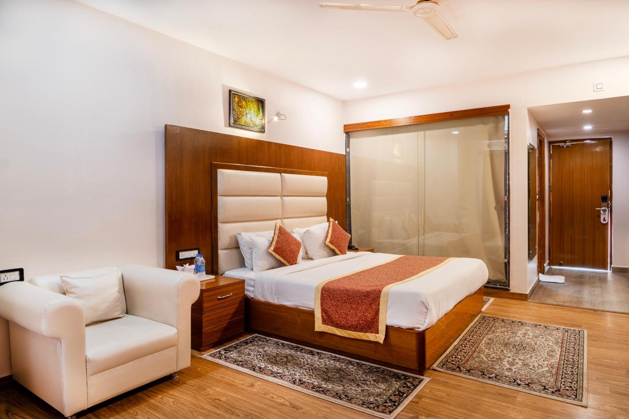 Rama Trident, Katra Hotel Bagian luar foto