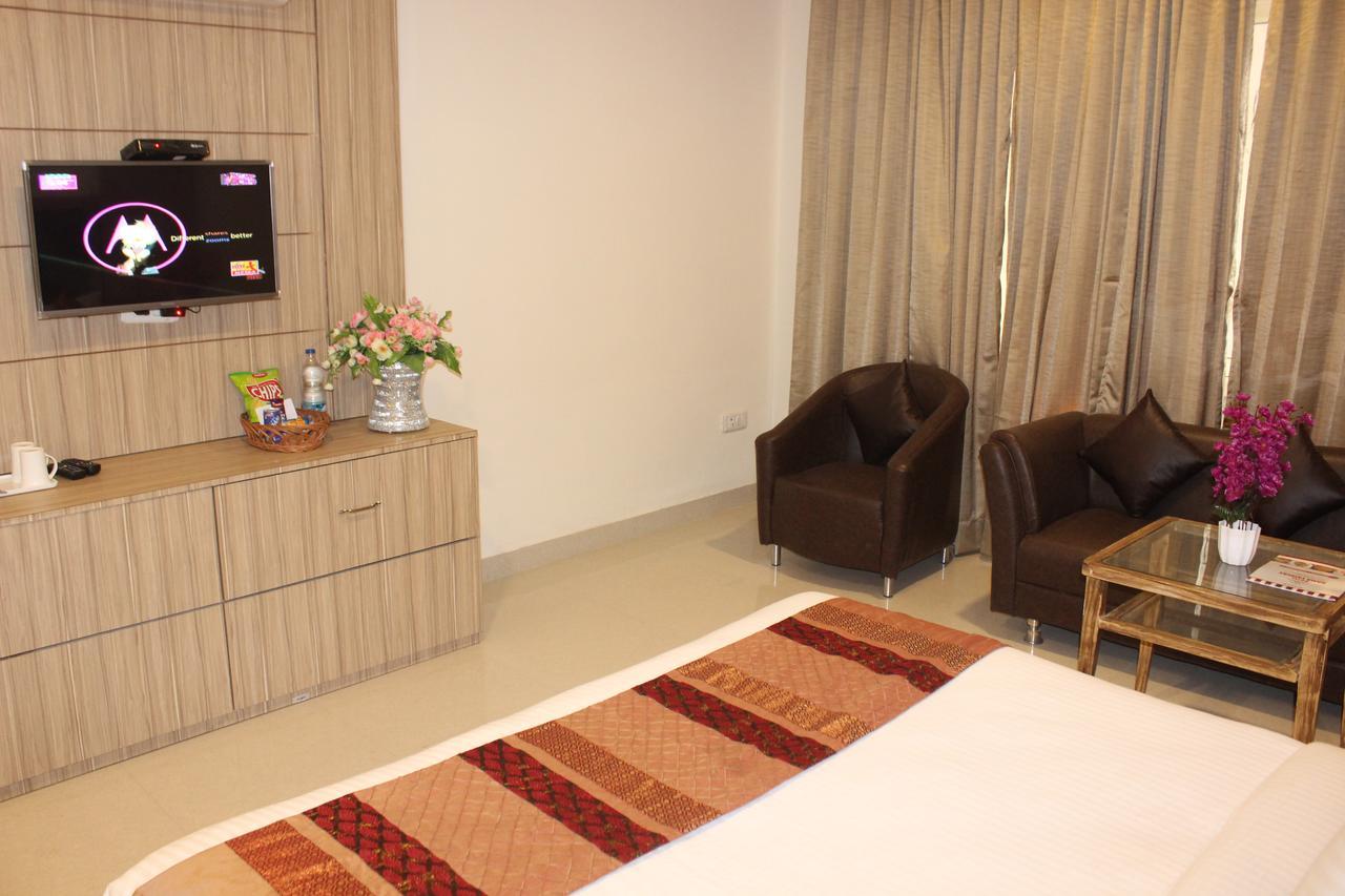 Rama Trident, Katra Hotel Katra  Bagian luar foto