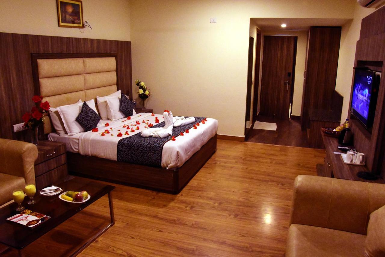 Rama Trident, Katra Hotel Katra  Bagian luar foto