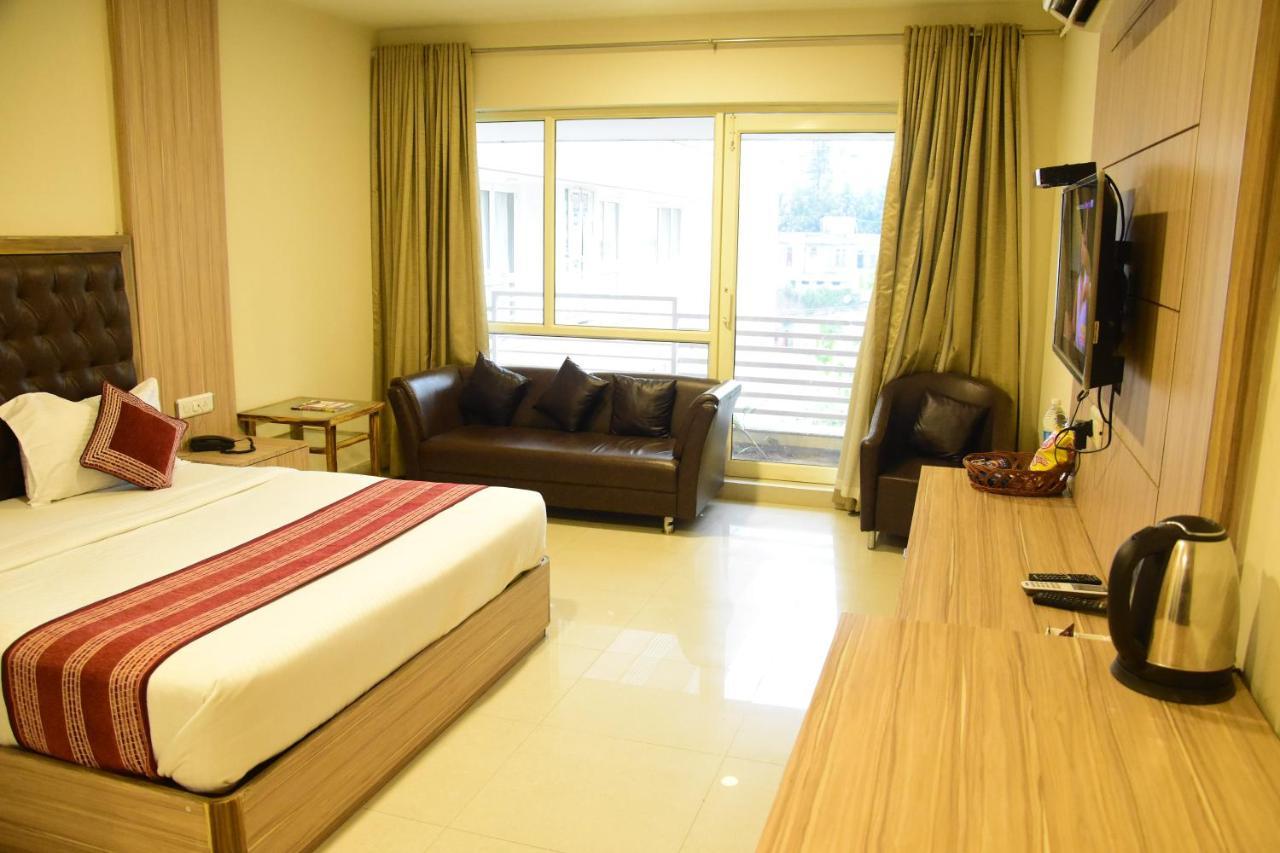 Rama Trident, Katra Hotel Katra  Bagian luar foto